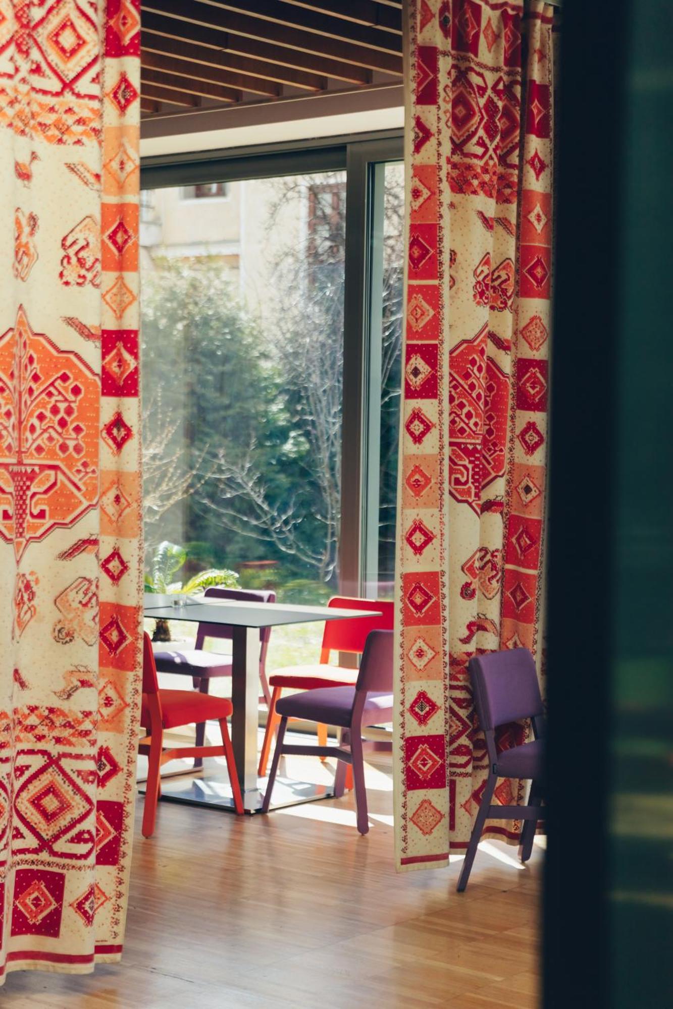 The Gerald'S Hotel Рэдэуци Экстерьер фото
