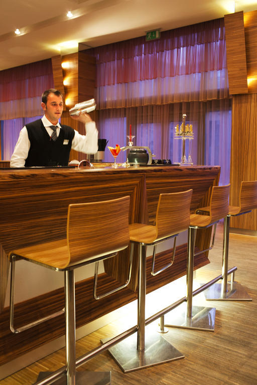 The Gerald'S Hotel Рэдэуци Экстерьер фото